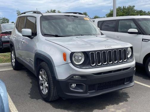 Glacier Metallic 2018 Jeep Renegade Latitude