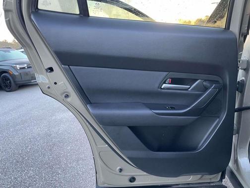 Zircon Sand Metallic 2024 Mazda CX-50 2.5 Turbo