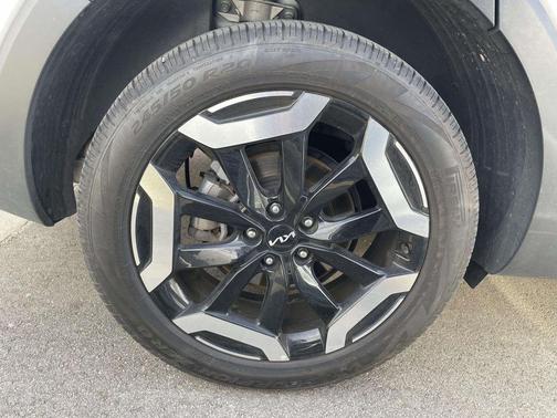 Glacial White Pearl 2025 Kia Telluride S