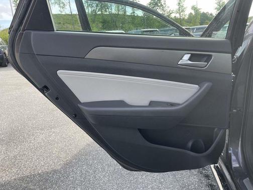 Dark Truffle 2015 Hyundai SONATA Sport 2.0T
