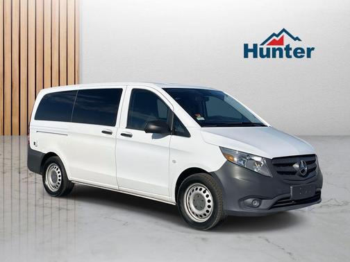 2016 Mercedes-Benz Metris Base