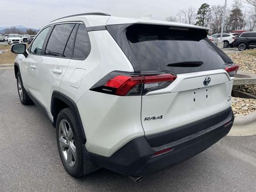 2021 Toyota RAV4 Hybrid XLE Premium