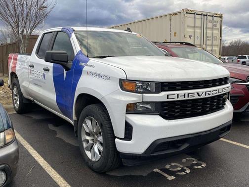Summit White 2022 Chevrolet Silverado 1500 Limited Custom Truck