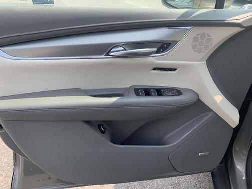 2018 Cadillac XT5 Premium Luxury