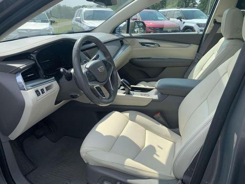 2018 Cadillac XT5 Premium Luxury