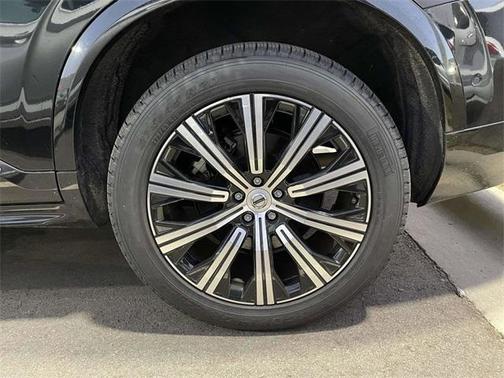 2024 Volvo XC90 B6 Plus Bright Theme 7-Seater