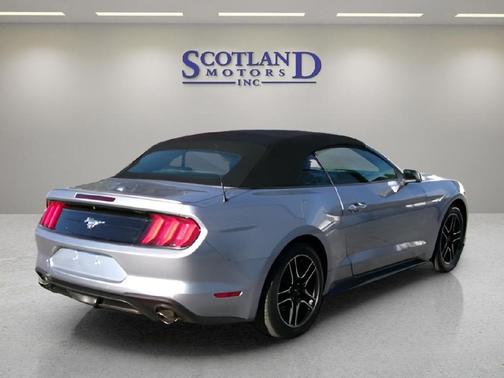 2022 Ford Mustang EcoBoost Premium