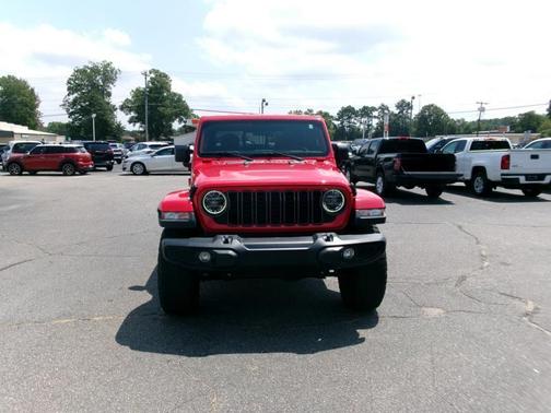 Firecracker Red Clearcoat 2025 Jeep Gladiator Nighthawk