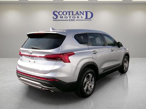 2022 Hyundai SANTA FE SE
