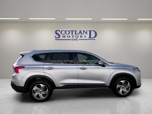2022 Hyundai SANTA FE SE