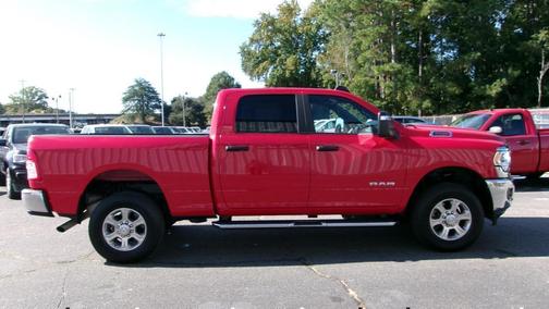 2024 RAM 2500 Big Horn Crew Cab 4x4 6'4' Box