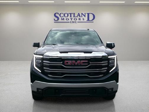 Onyx Black 2026 GMC Sierra 1500 SLT