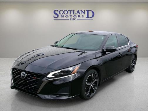 2025 Nissan Altima SR FWD