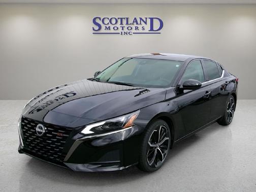 2025 Nissan Altima SR FWD
