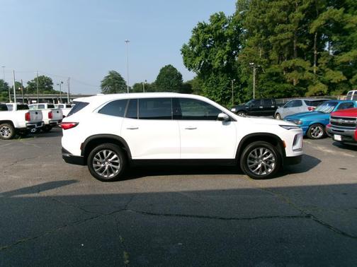 Summit White 2025 Buick Enclave Preferred FWD
