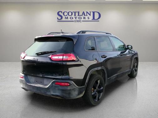 2016 Jeep Cherokee Sport