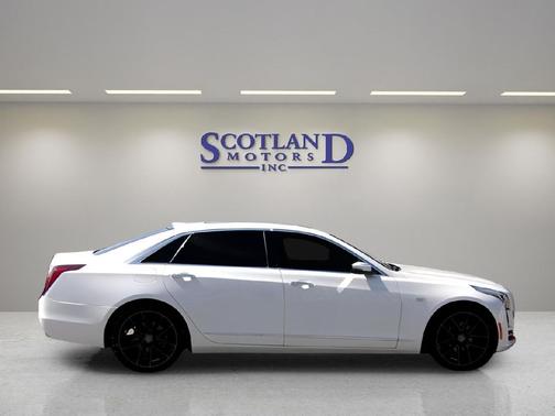 Crystal White Tricoat 2017 Cadillac CT6 3.6L Base