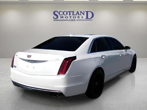 Crystal White Tricoat 2017 Cadillac CT6 3.6L Base