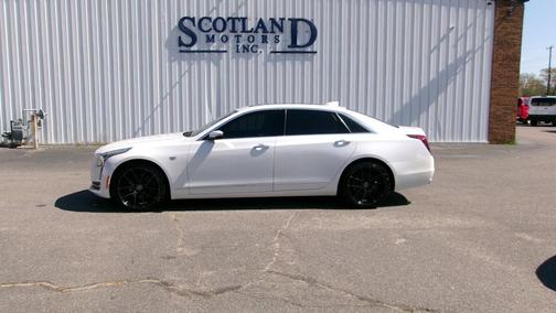 Crystal White Tricoat 2017 Cadillac CT6 3.6L Base