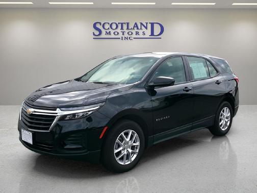 Mosaic Black Metallic 2024 Chevrolet Equinox LS