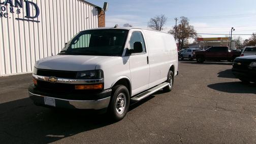 2024 Chevrolet Express 2500 RWD 2500 Regular Wheelbase WT