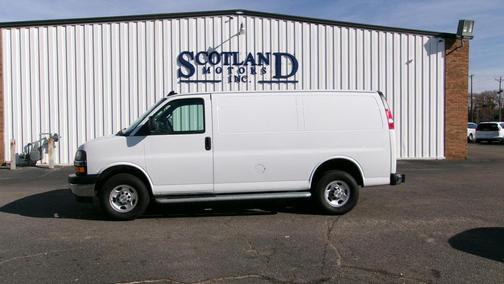 2024 Chevrolet Express 2500 RWD 2500 Regular Wheelbase WT