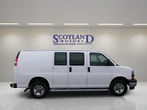 2023 GMC Savana 2500 Work Van