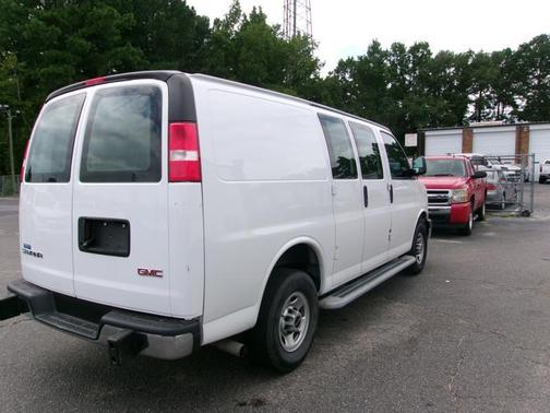 2023 GMC Savana 2500 Work Van