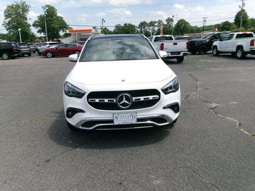 WHITE 2025 Mercedes-Benz GLA 250 4MATIC