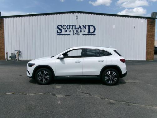 WHITE 2025 Mercedes-Benz GLA 250 4MATIC