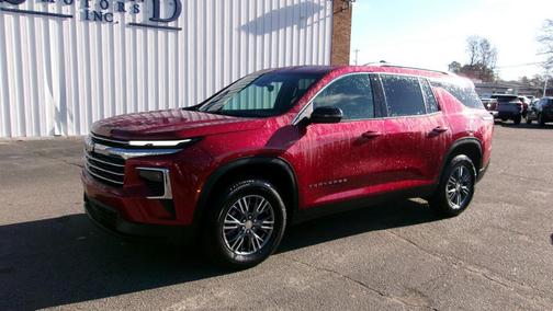 2025 Chevrolet Traverse LT