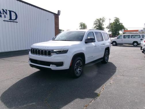 Bright White Clearcoat 2025 Jeep Wagoneer 4x4