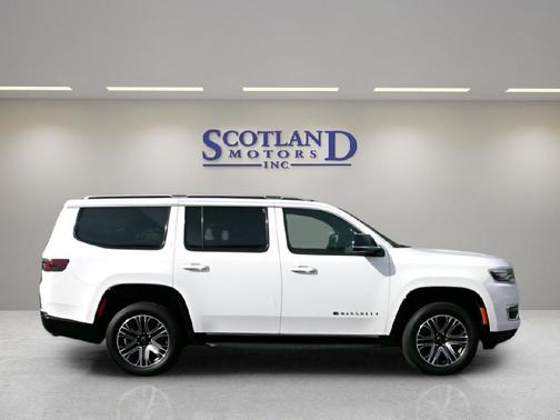 Bright White Clearcoat 2025 Jeep Wagoneer 4x4