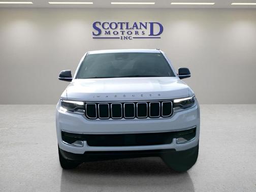 Bright White Clearcoat 2025 Jeep Wagoneer 4x4