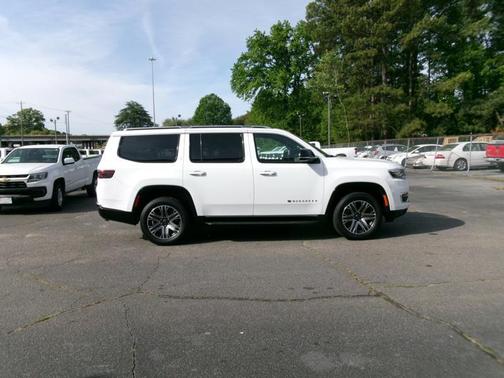 Bright White Clearcoat 2025 Jeep Wagoneer 4x4