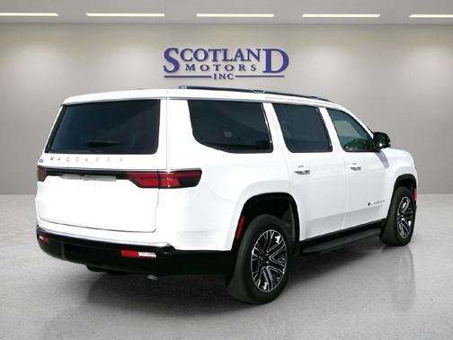 Bright White Clearcoat 2025 Jeep Wagoneer 4x4