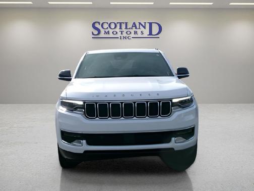 Bright White Clearcoat 2025 Jeep Wagoneer 4x4