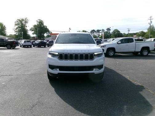Bright White Clearcoat 2025 Jeep Wagoneer 4x4