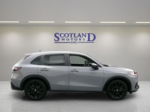 Urban Gray Pearl 2025 Honda HR-V AWD Sport