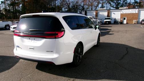 2025 Chrysler Pacifica Limited