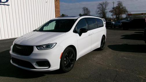 2025 Chrysler Pacifica Limited