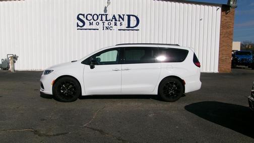 2025 Chrysler Pacifica Limited