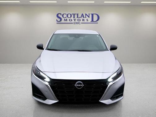 Brilliant Silver Metallic 2025 Nissan Altima 2.5 SV