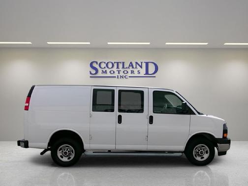 2023 GMC Savana 2500 Work Van