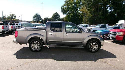 2019 Nissan Frontier SL