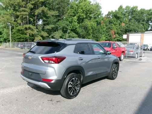 Sterling Gray Metallic 2025 Chevrolet Trailblazer LT
