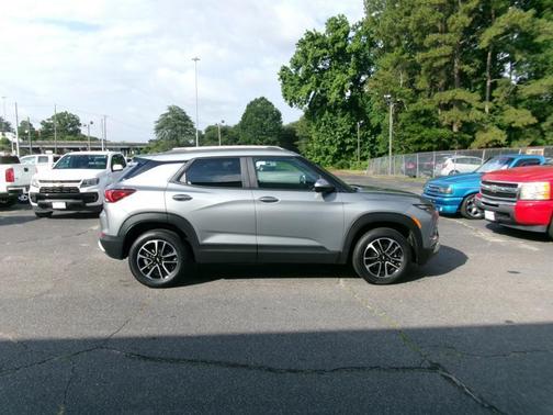 Sterling Gray Metallic 2025 Chevrolet Trailblazer LT