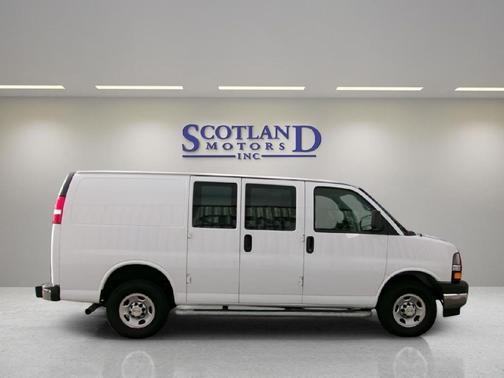 2024 Chevrolet Express 2500 RWD 2500 Regular Wheelbase WT