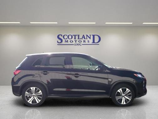 Labrador Black Pearl 2025 Mitsubishi Outlander Sport 2.0 ES