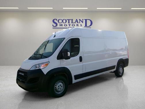 Bright White Clearcoat 2025 RAM ProMaster 2500 Tradesman